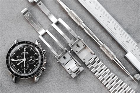 omega speedmaster clasp adjustment|omega 3861 chronoscope bracelet problems.